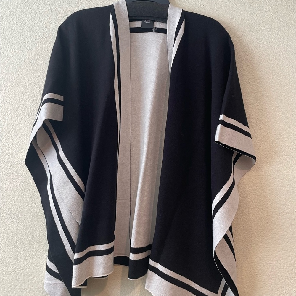 Black and Cream Women's Shawl